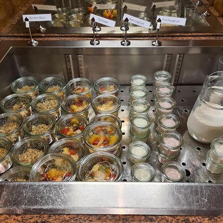 Hotel-Restaurant Kunz Pirmasens Eksteriør bilde