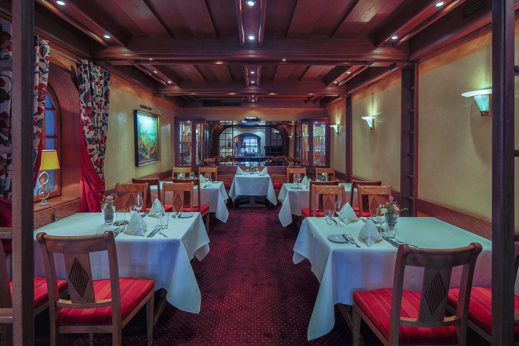 Hotel-Restaurant Kunz Pirmasens Eksteriør bilde