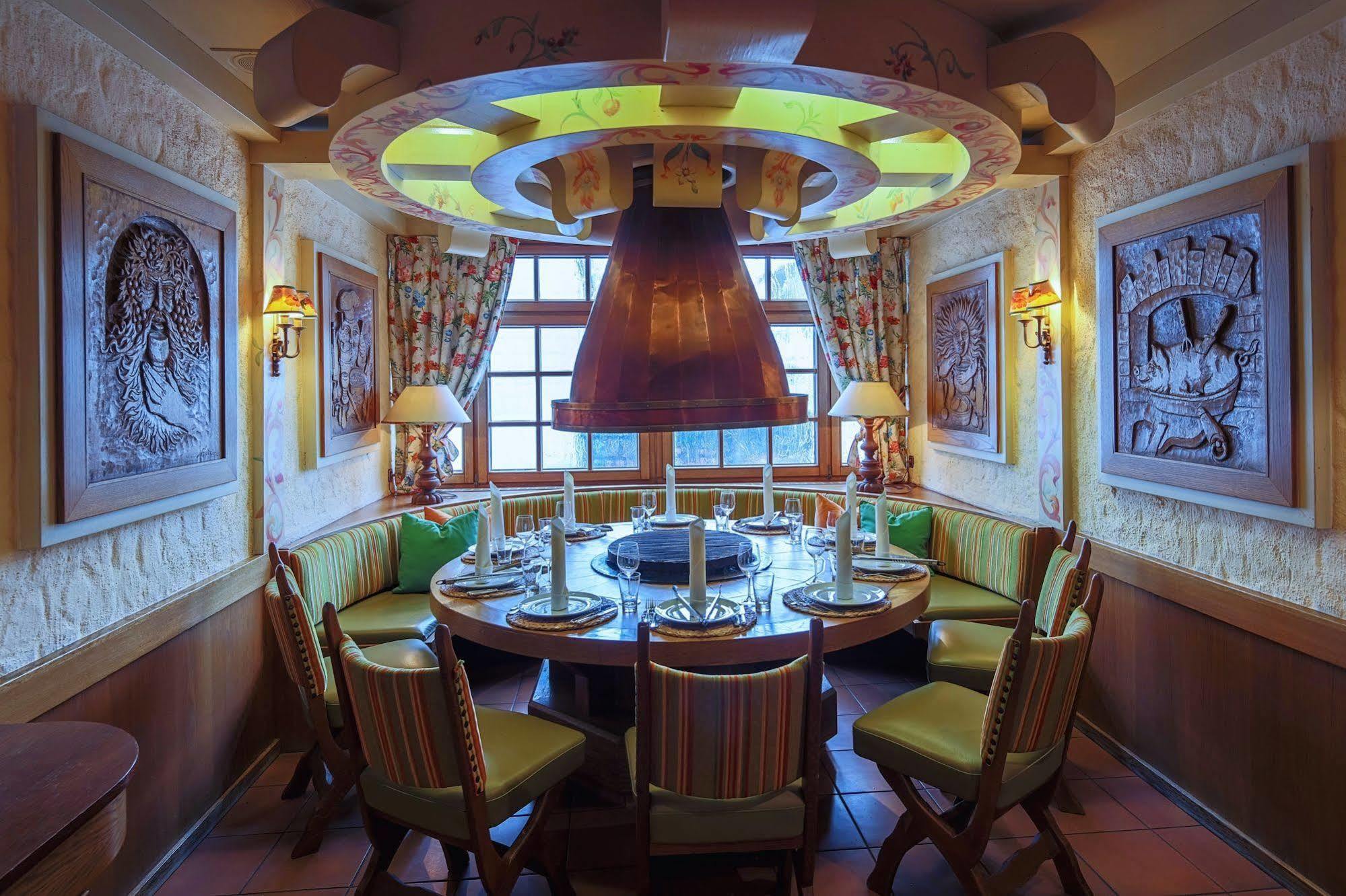 Hotel-Restaurant Kunz Pirmasens Eksteriør bilde