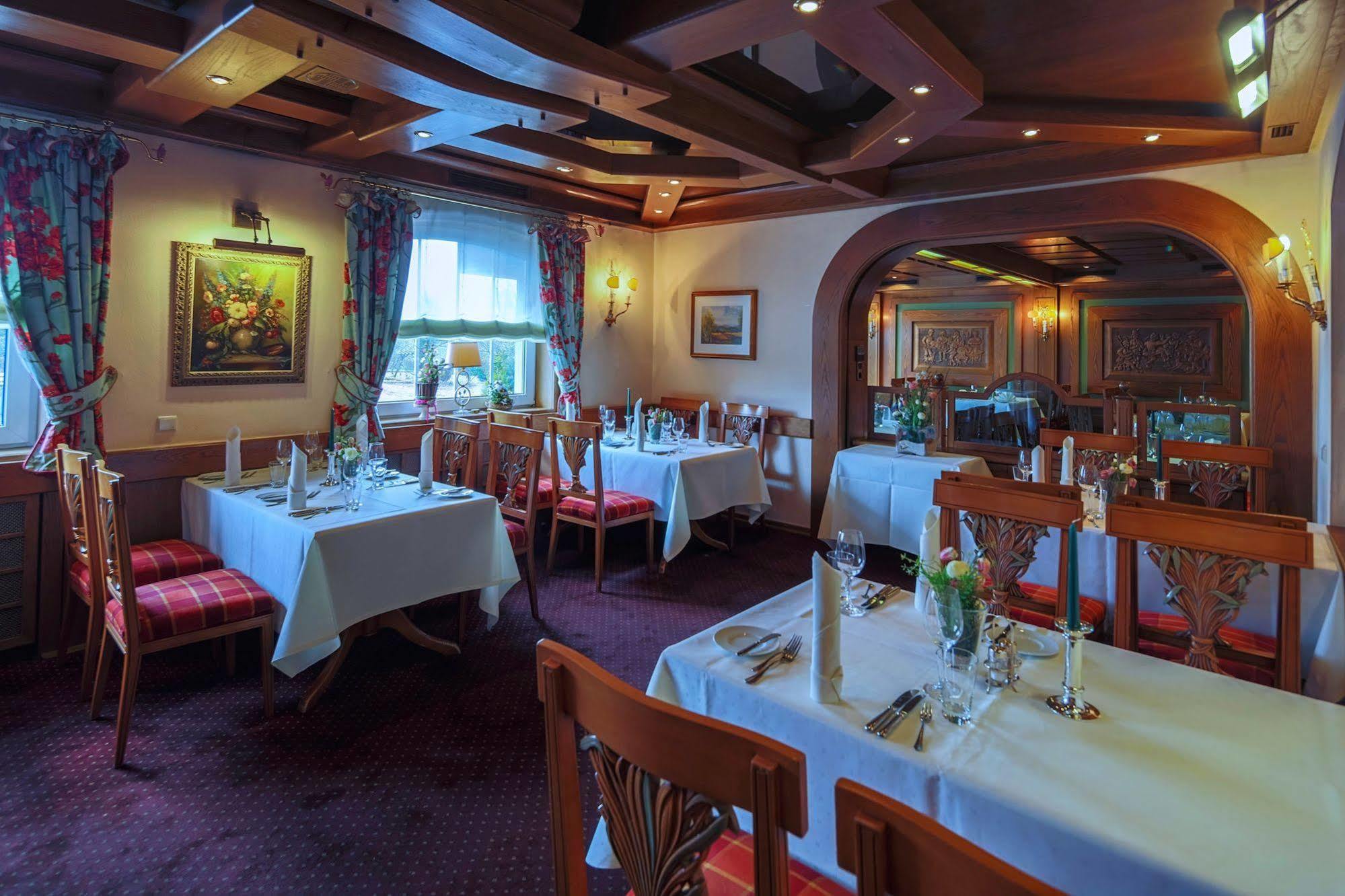 Hotel-Restaurant Kunz Pirmasens Eksteriør bilde