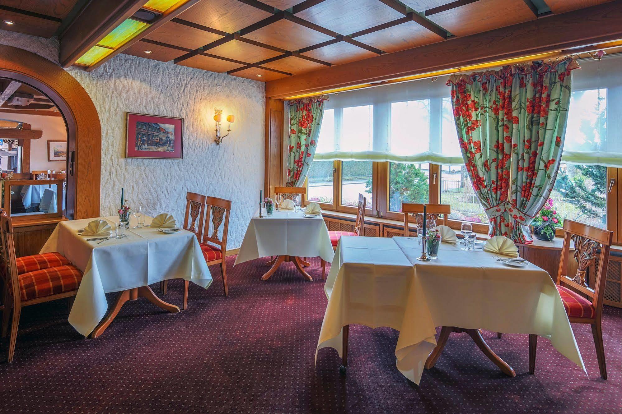 Hotel-Restaurant Kunz Pirmasens Eksteriør bilde